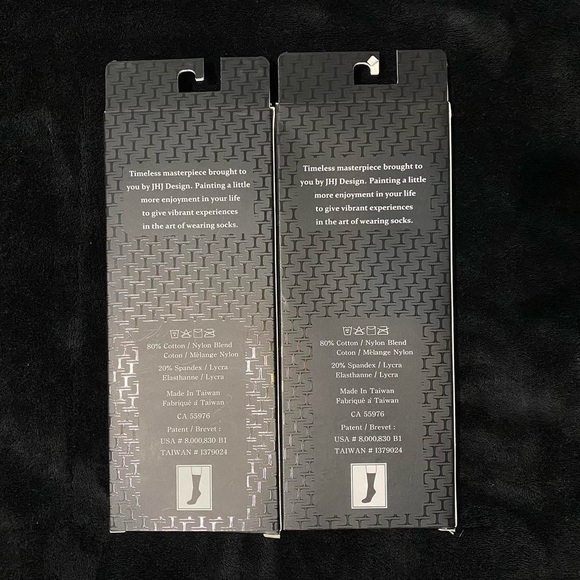 NIB Black & Red Marilyn Monroe Socks - Picture 6 of 6